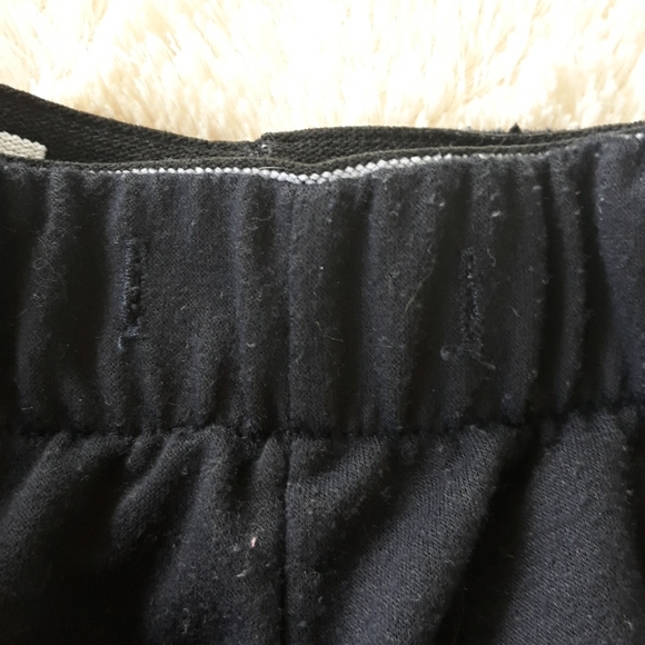 Roma Concepts sweat capris - Picture 3 of 3